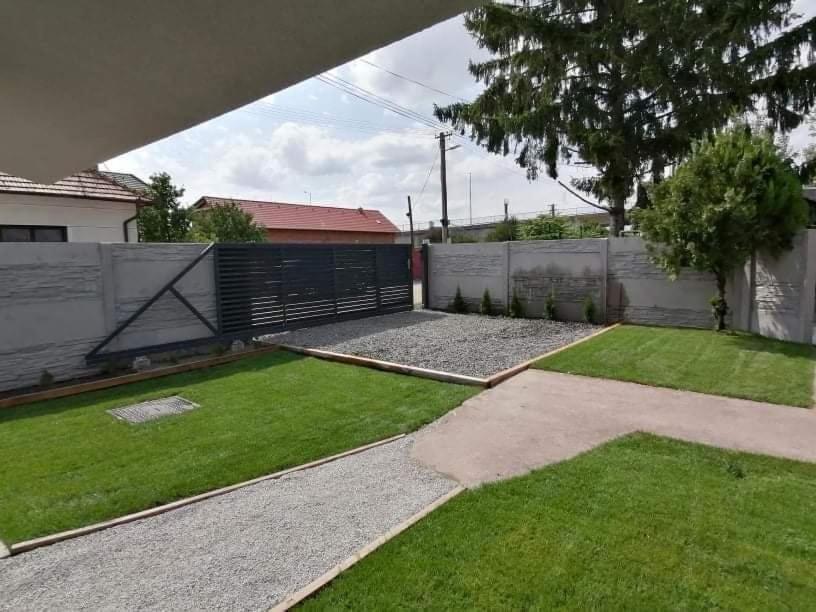 فيلا Vikendovy Dom Hlboka Dunajská Streda المظهر الخارجي الصورة